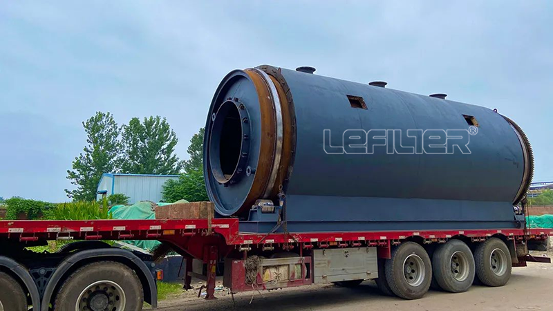 Lefilter pyrolysis plant makes oil sludge treatment in oil field harmless