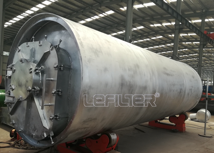 Fully automatic tyre pyrolysis plant