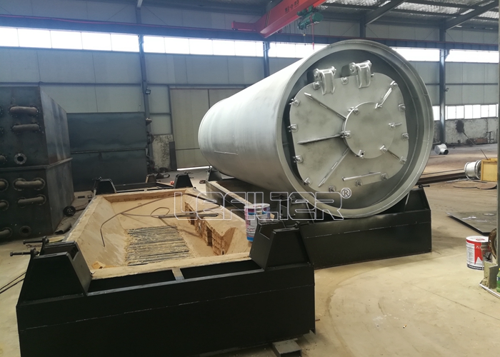 Small scale waste tyre pyrolysis plant shipped to Indonesia