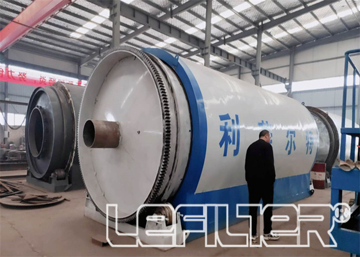 Small Capacity 6 ton Intermittent Used Tire Pyrolysis Plant