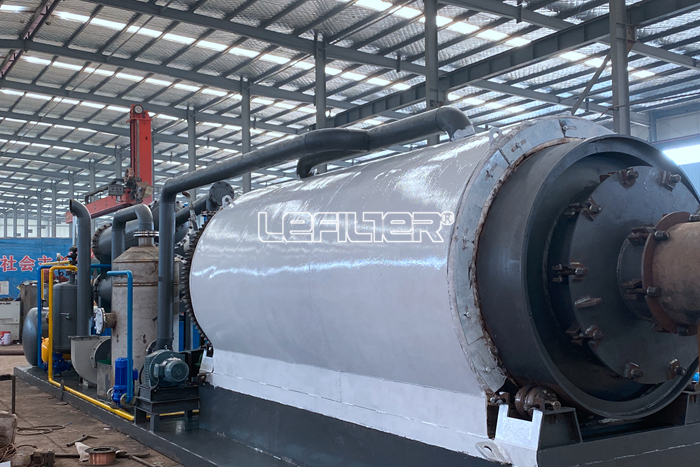 Automatic small capacity waste tire to fuel oil pyrolysis pl