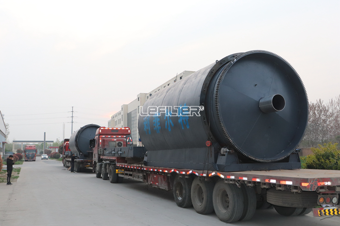 Factory Price 12TPD Waste Plastic/Tyre Pyrolysis to get Fuel