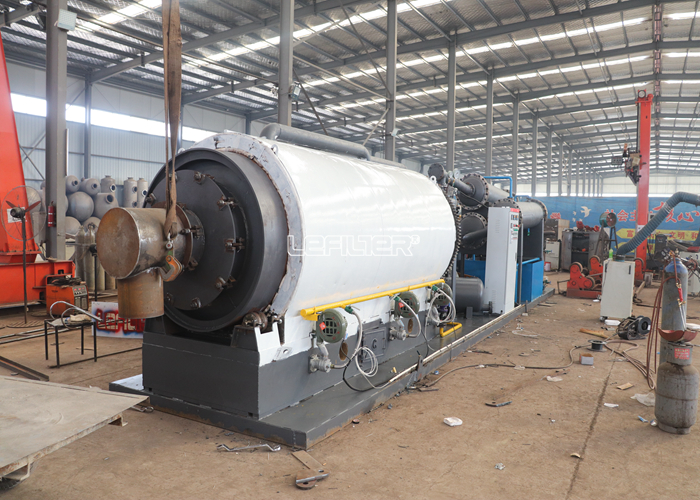 Batch used tyre/plastic pyrolysis plant